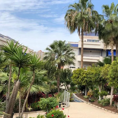 Graciosa Vistas Al Jardin شقة لوس كريستيانوس